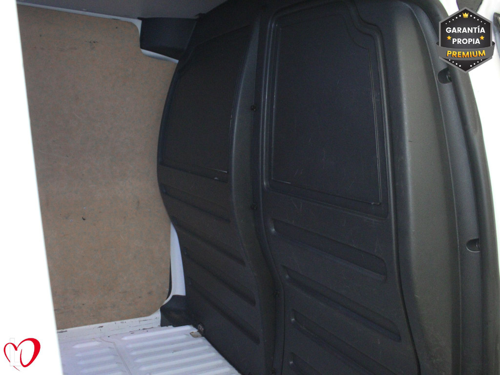 VOLKSWAGEN CADDY 2.0 TDI FURGÓN CERRADO 102 de segunda mano