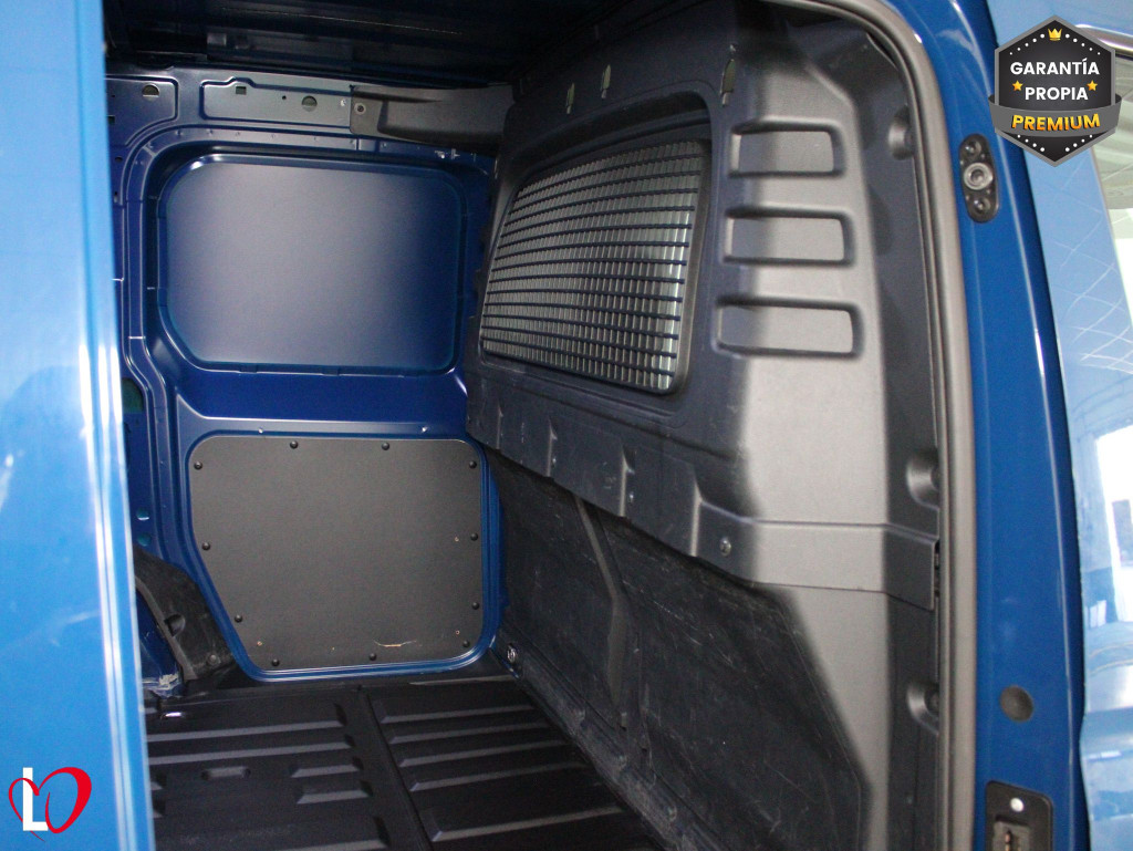 VOLKSWAGEN CADDY 2.0 TDI FURGÓN CERRADO 6 VEL 75 de segunda mano