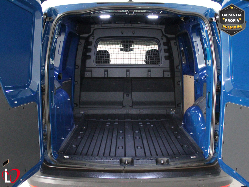 VOLKSWAGEN CADDY 2.0 TDI FURGÓN CERRADO 6 VEL 75 de segunda mano