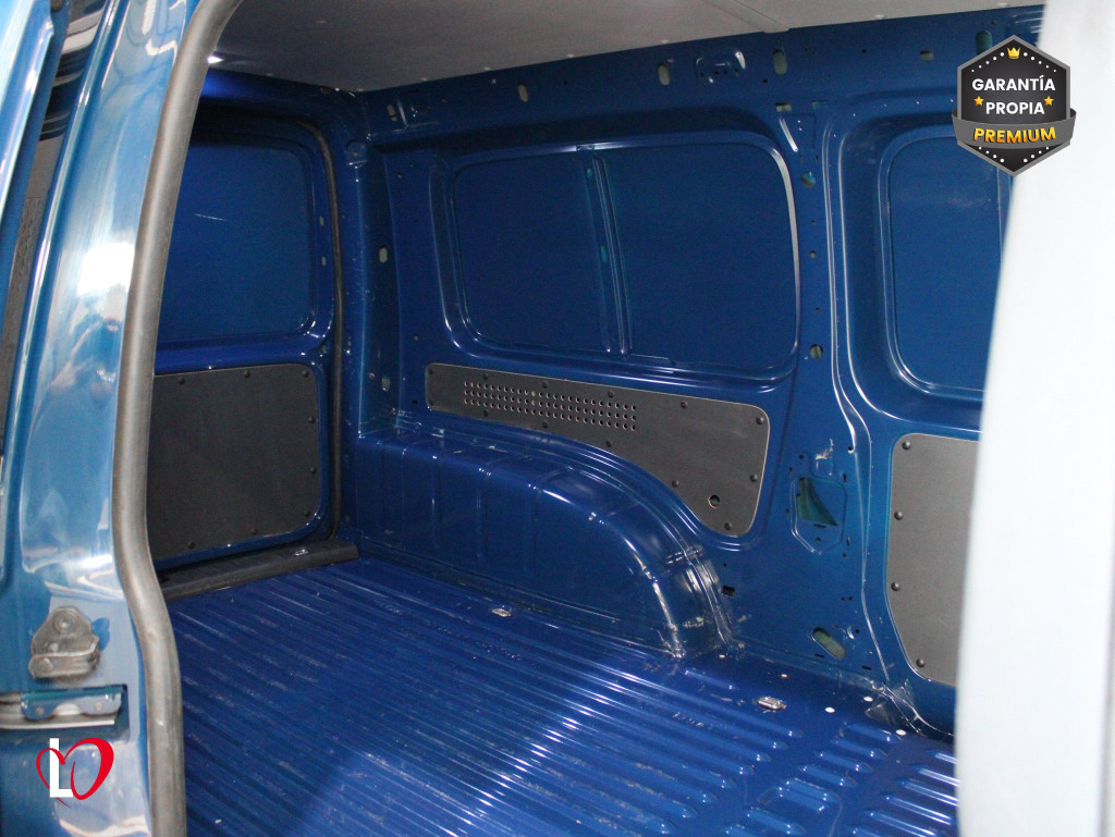 VOLKSWAGEN CADDY 2.0 TDI FURGÓN CERRADO MAXI 102 de segunda mano