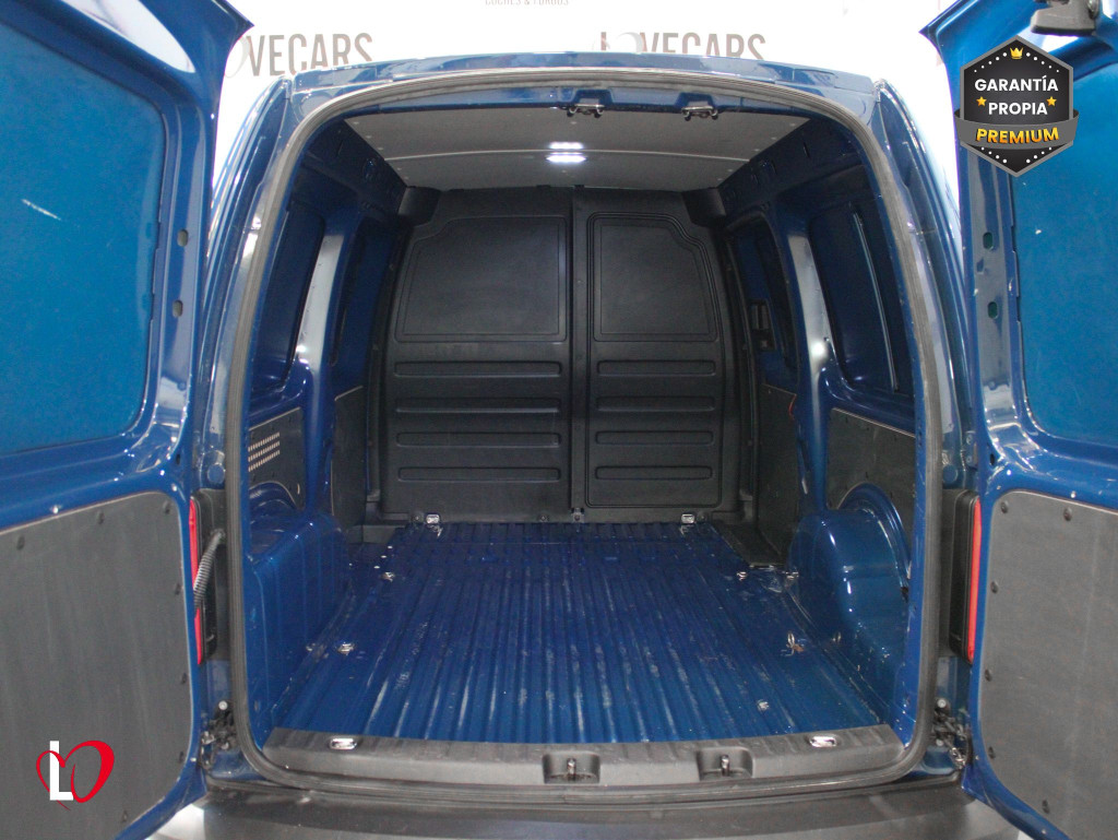 VOLKSWAGEN CADDY 2.0 TDI FURGÓN CERRADO MAXI 102 de segunda mano