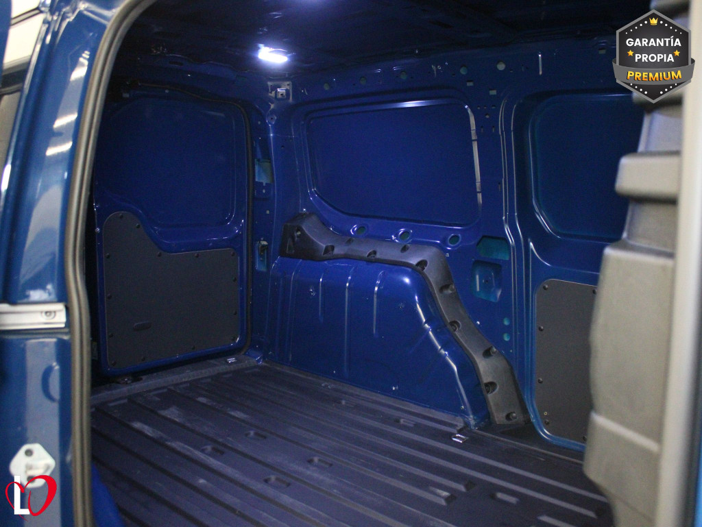 VOLKSWAGEN CADDY 2.0 TDI FURGÓN CERRADO MAXI 102 de segunda mano