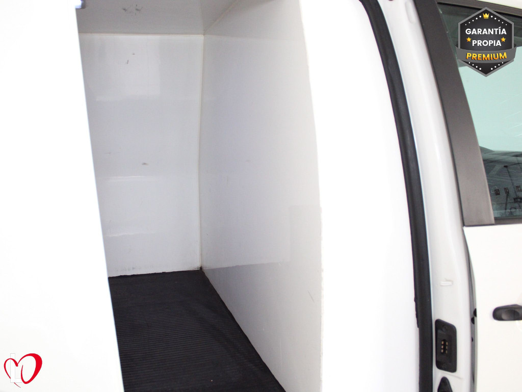 VOLKSWAGEN CADDY 2.0 TDI FURGÓN ISOTERMO 102 de segunda mano