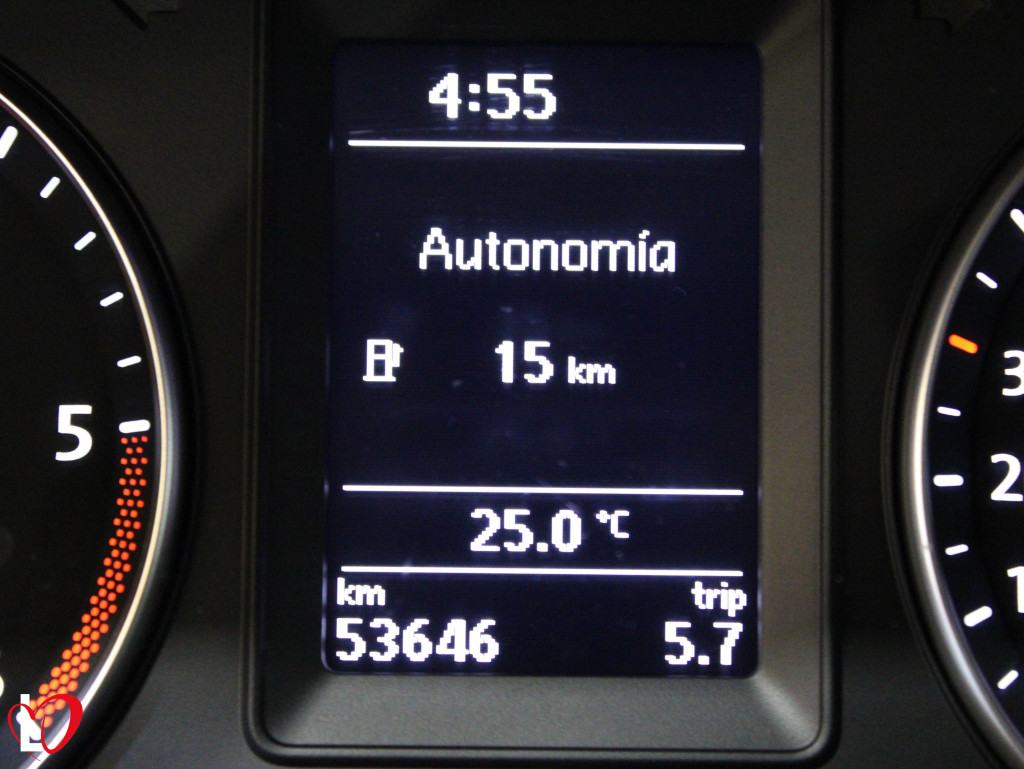 VOLKSWAGEN CADDY 2.0 TDI FURGON MAXI 102 de segunda mano