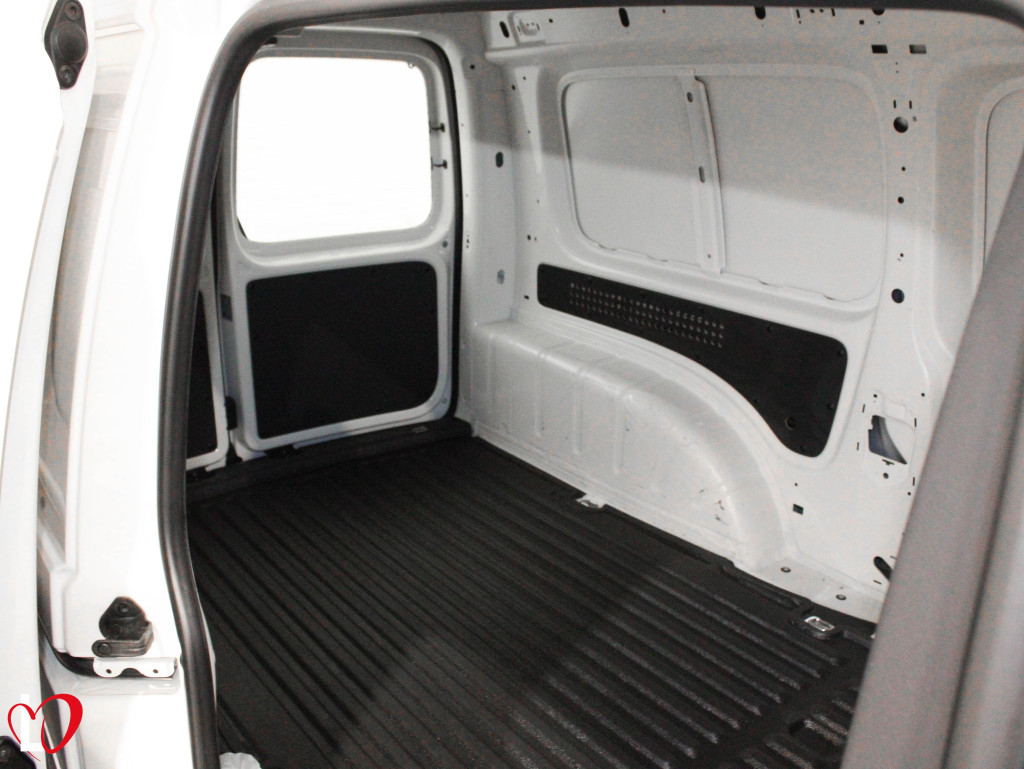 VOLKSWAGEN CADDY 2.0 TDI FURGON MAXI 102 de segunda mano