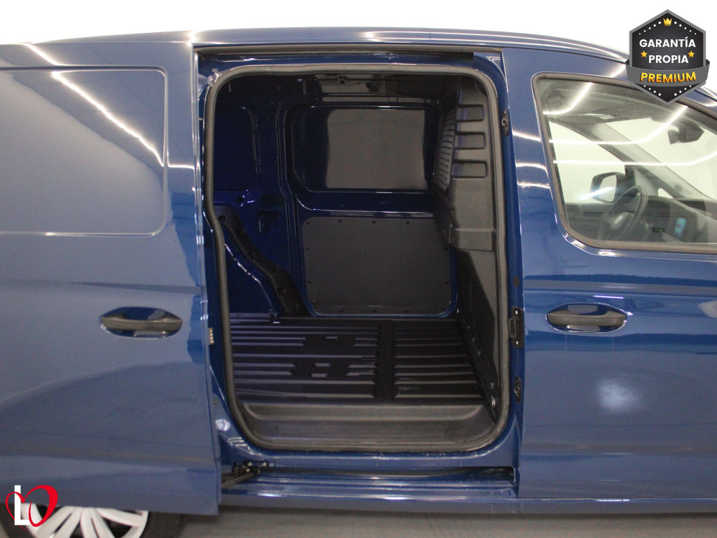 VOLKSWAGEN CADDY 2.0 TDI FURGÓN MAXI 6 VEL 102 de segunda mano