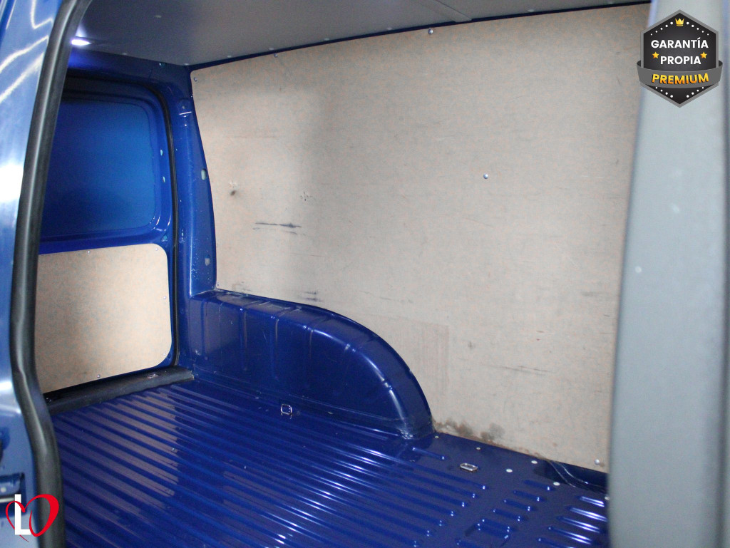 VOLKSWAGEN CADDY 2.0 TDI FURGÓN MAXI BUSINESS 102 de segunda mano