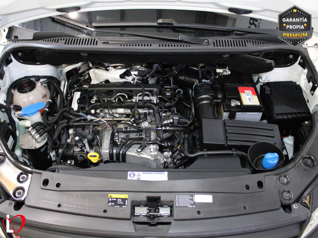 VOLKSWAGEN CADDY 2.0 TDI MAXI FURGÓN TALLER 4 MOTION 122 de segunda mano