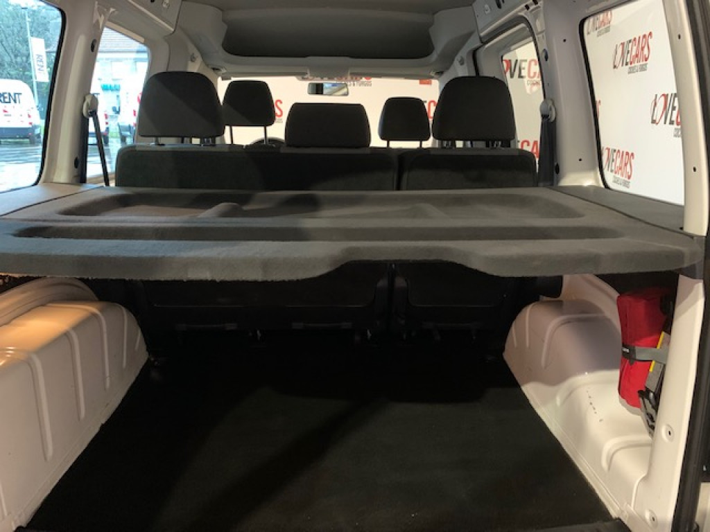 VOLKSWAGEN CADDY COMBI 5 PLAZAS 2.0 TDI de segunda mano