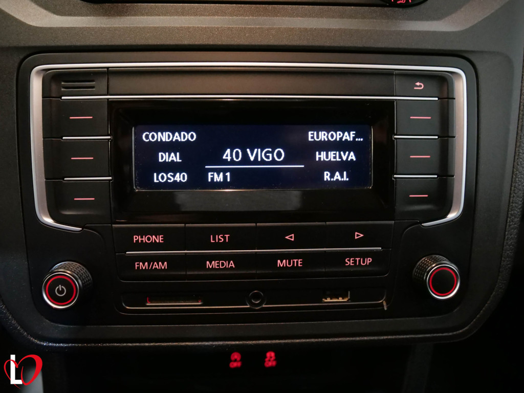 VOLKSWAGEN CADDY MAXI 2.0 TDI FURGÓN CERRADO MAXI 102 de segunda mano