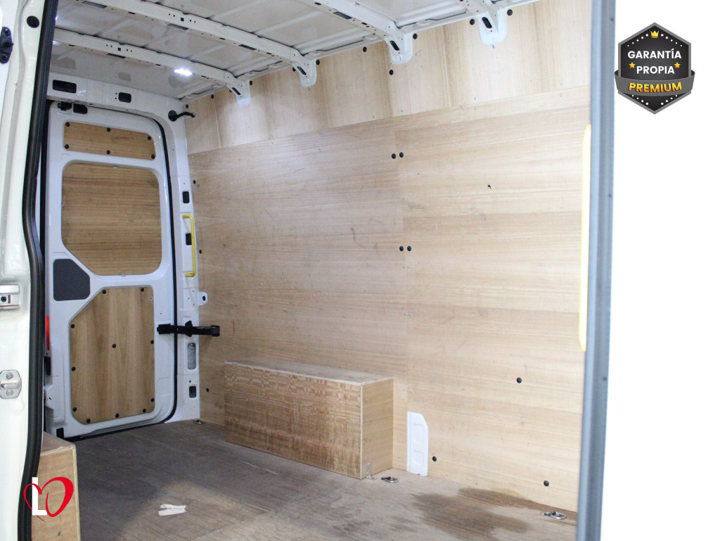 VOLKSWAGEN CRAFTER 2.0 TDI FURGON 35 L3 H3 140 de segunda mano