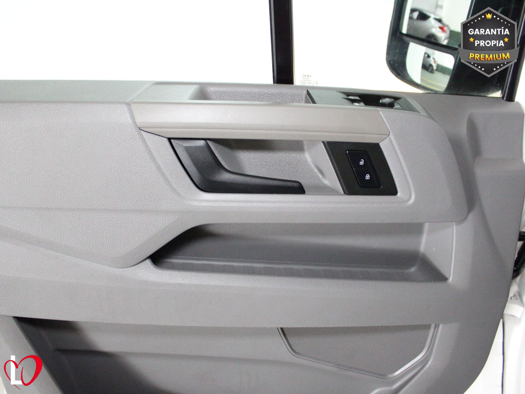 VOLKSWAGEN CRAFTER 2.0 TDI FURGON 35 L3 H3 140 de segunda mano