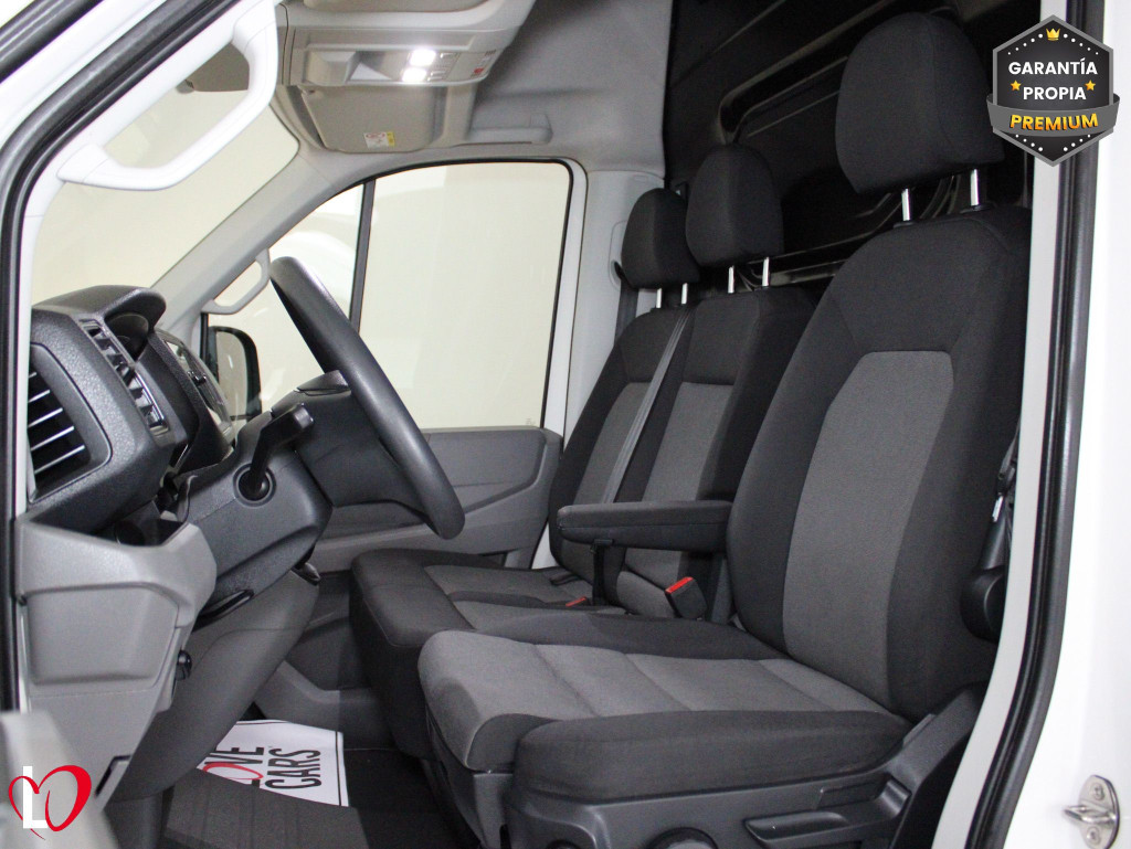 VOLKSWAGEN CRAFTER 2.0 TDI FURGON 35 L3 H3 140 de segunda mano