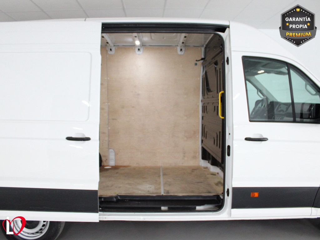 VOLKSWAGEN CRAFTER 2.0 TDI FURGON 35 L3 H3 140 de segunda mano