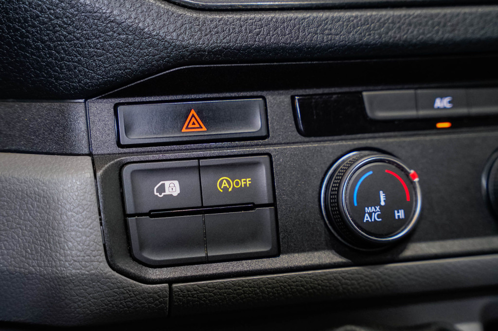 VOLKSWAGEN CRAFTER 2.0 TDI FURGÓN CERRADO L4 H2  140 de segunda mano
