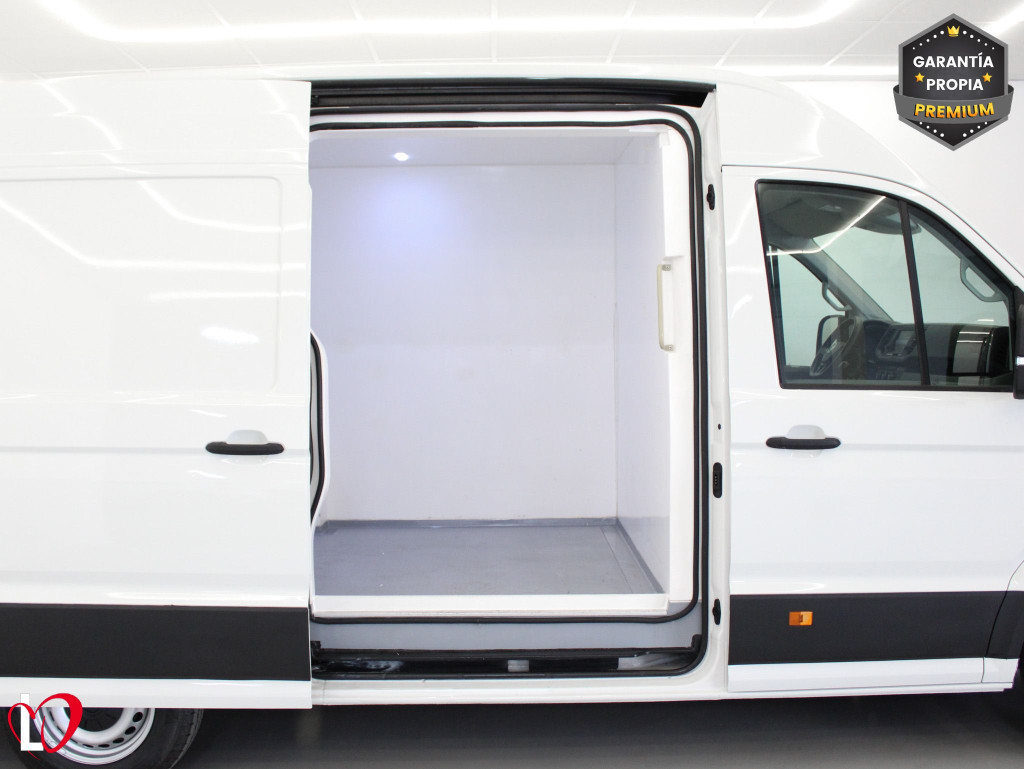 VOLKSWAGEN CRAFTER 2.0 TDI FURGÓN ISOTERMO 6 VEL 140 de segunda mano