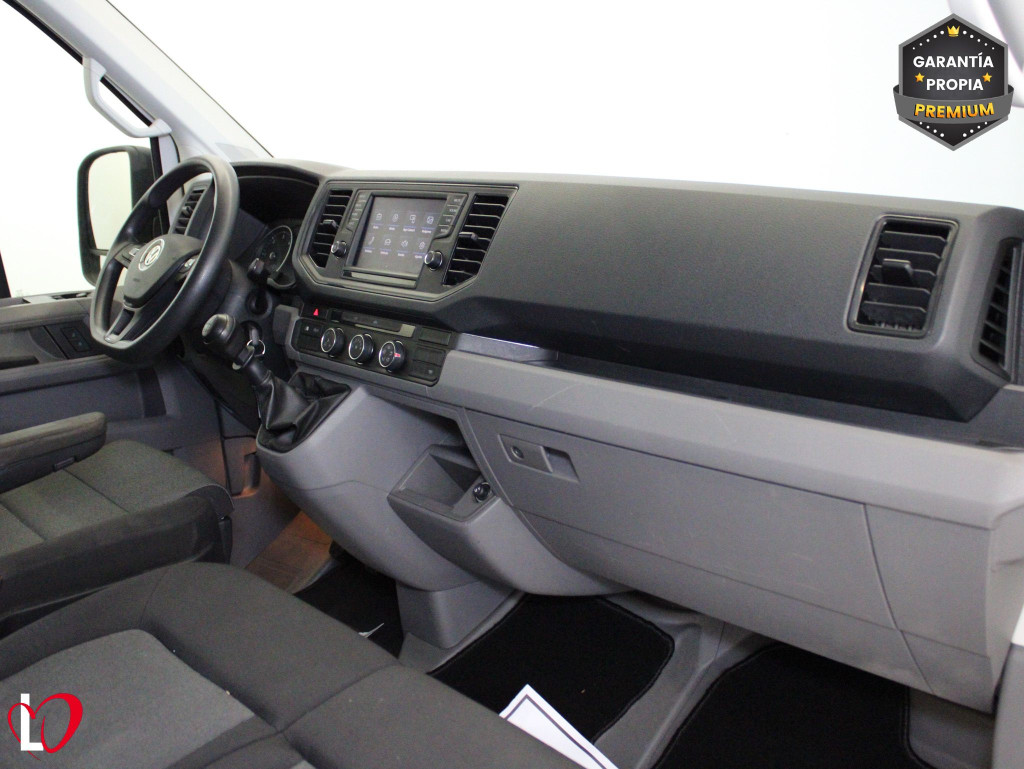 VOLKSWAGEN CRAFTER 2.0 TDI FURGÓN ISOTERMO 6 VEL 140 de segunda mano