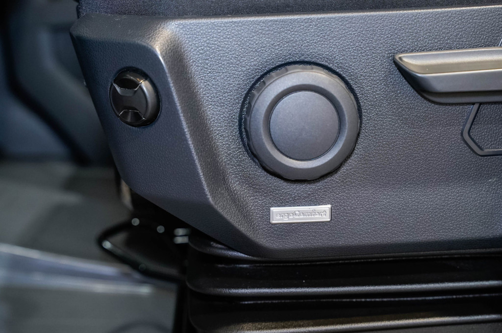 VOLKSWAGEN CRAFTER 2.0 TDI FURGON L2 H2 140 de segunda mano