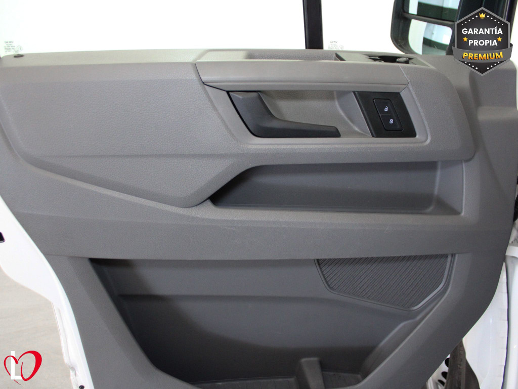 VOLKSWAGEN CRAFTER 2.0 TDI FURGON L4 H3 140 de segunda mano