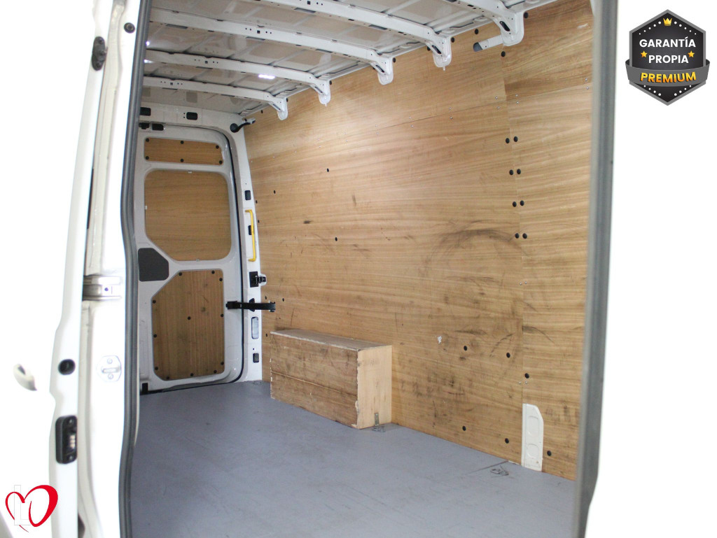 VOLKSWAGEN CRAFTER 2.0 TDI FURGON L4 H3 140 de segunda mano