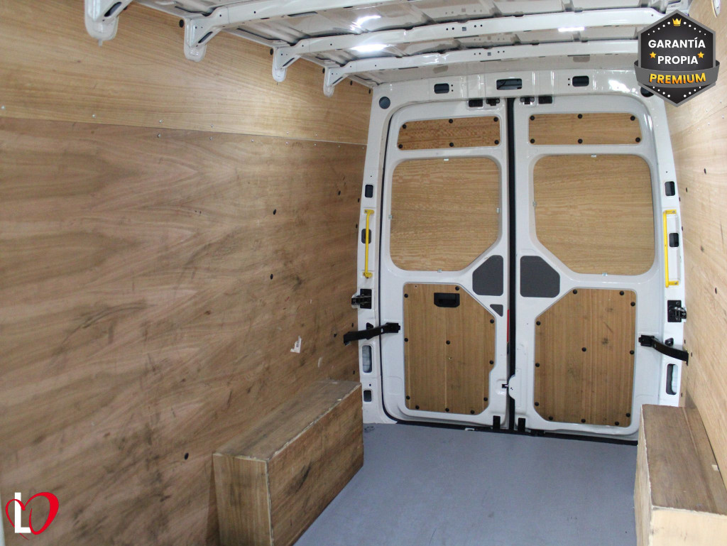 VOLKSWAGEN CRAFTER 2.0 TDI FURGON L4 H3 140 de segunda mano