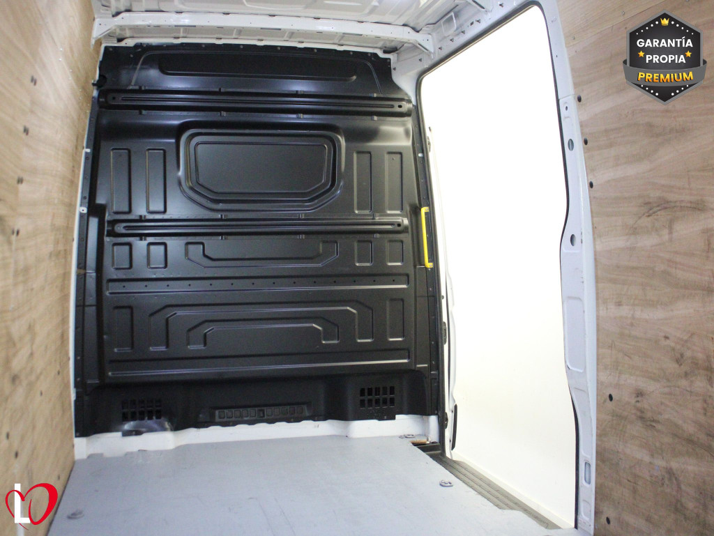 VOLKSWAGEN CRAFTER 2.0 TDI FURGON L4 H3 140 de segunda mano