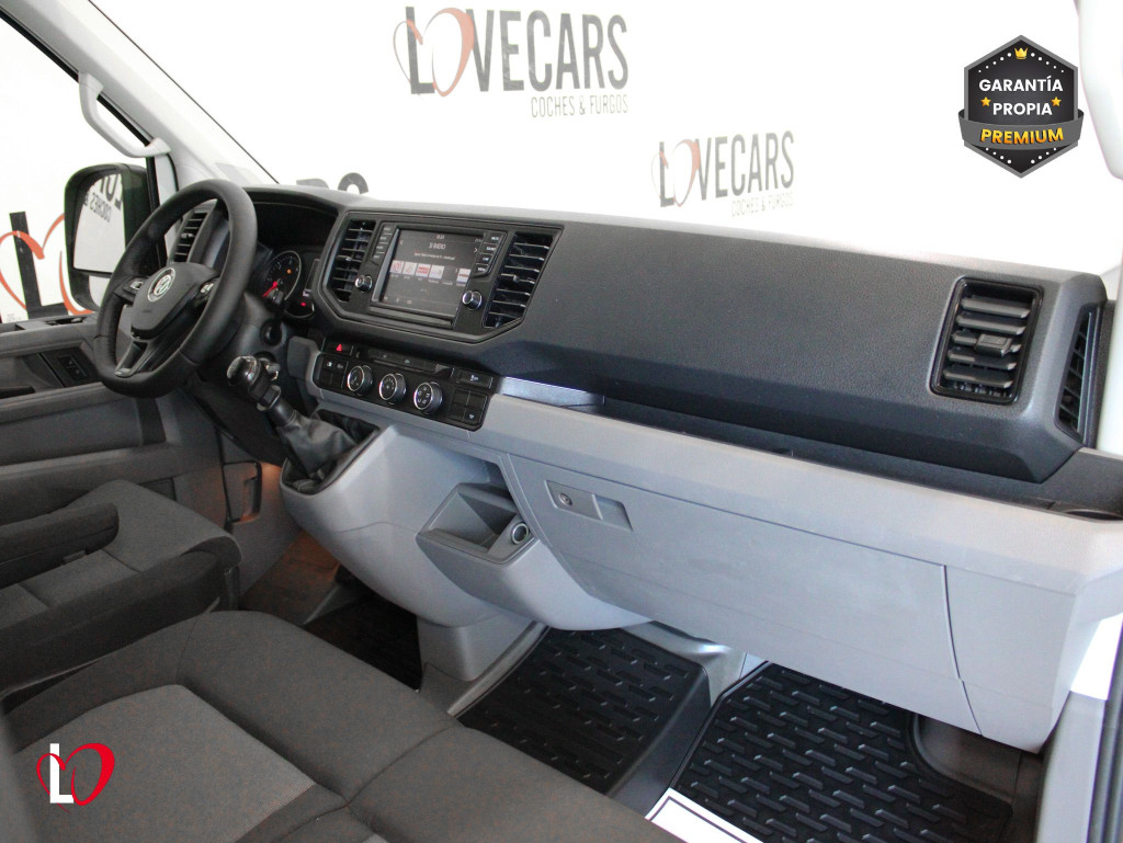 VOLKSWAGEN CRAFTER 2.0 TDI L2 H1 FURGÓN CERRADO 6 VEL 102 de segunda mano