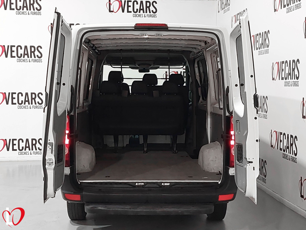 VOLKSWAGEN CRAFTER COMBI 6 PLAZAS 2.0 TDI 136 de segunda mano