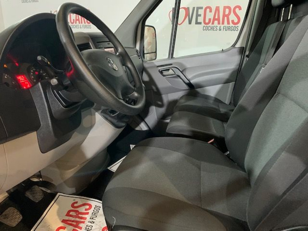 VOLKSWAGEN CRAFTER FURGÓN CERRADO L2H2 2.0 TDI de segunda mano