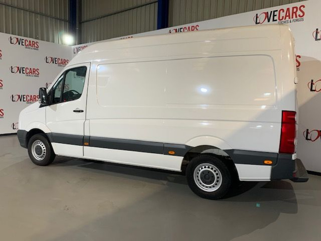 VOLKSWAGEN CRAFTER FURGÓN CERRADO L2H2 2.0 TDI de segunda mano