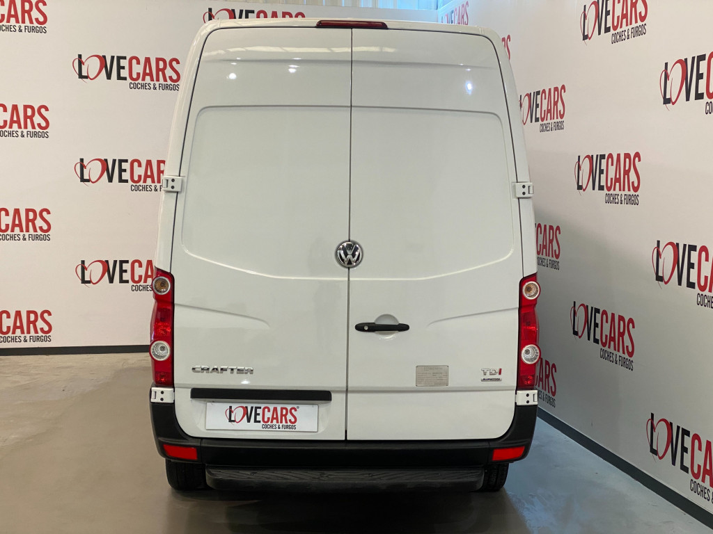 VOLKSWAGEN CRAFTER TDI 35 FURGON ISOTERMO + EQUIPO FRIO 136 de segunda mano