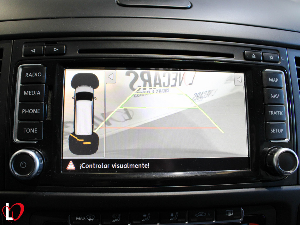 VOLKSWAGEN MULTIVAN 2.0 TDI HIGHLINE 7PLAZAS 180 de segunda mano