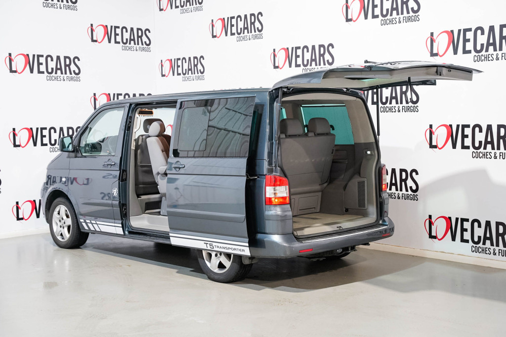 VOLKSWAGEN MULTIVAN 2.5 DIESEL 7 PLAZAS 174 de segunda mano