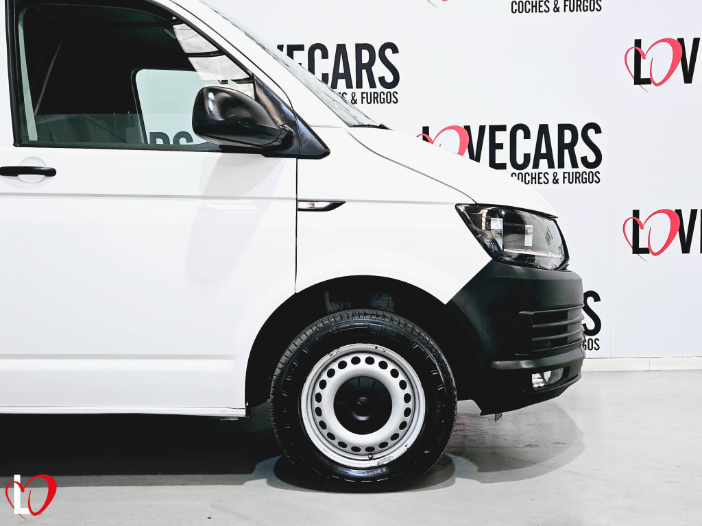 VOLKSWAGEN TRANSPORTER 2.0 TDI BMT FURGÓN CERRADO 102 de segunda mano