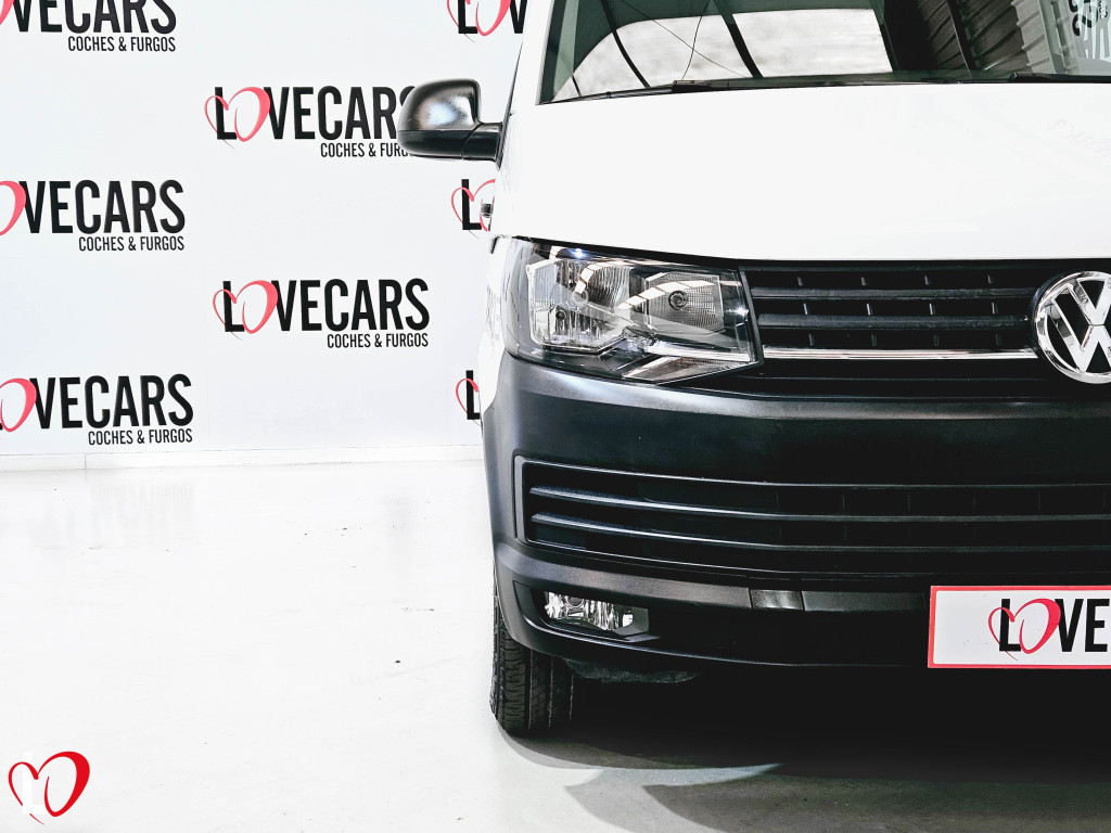 VOLKSWAGEN TRANSPORTER 2.0 TDI BMT FURGÓN CERRADO 102 de segunda mano