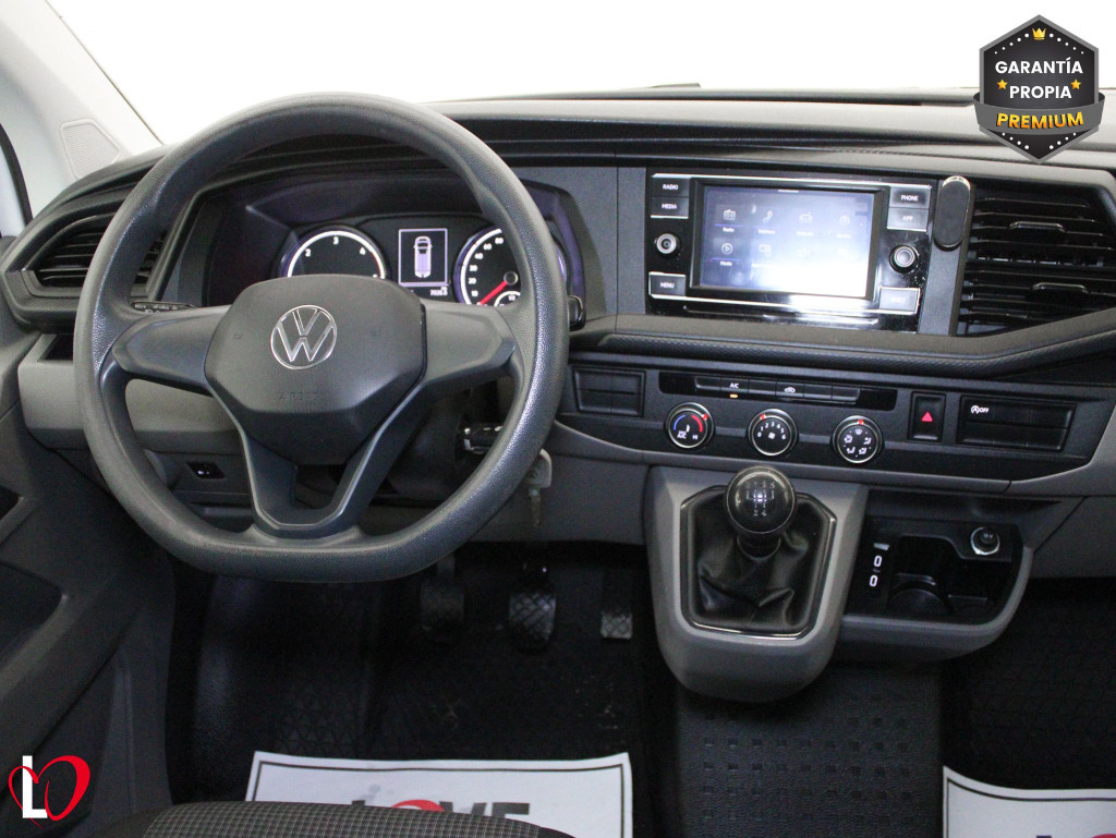 VOLKSWAGEN TRANSPORTER 2.0 TDI BMT FURGÓN CERRADO 110 de segunda mano