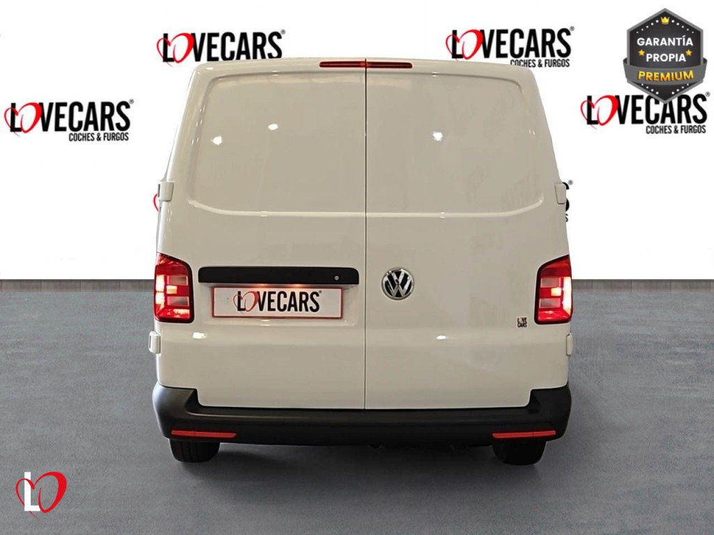 VOLKSWAGEN TRANSPORTER 2.0 TDI BMT FURGÓN CERRADO 150 de segunda mano
