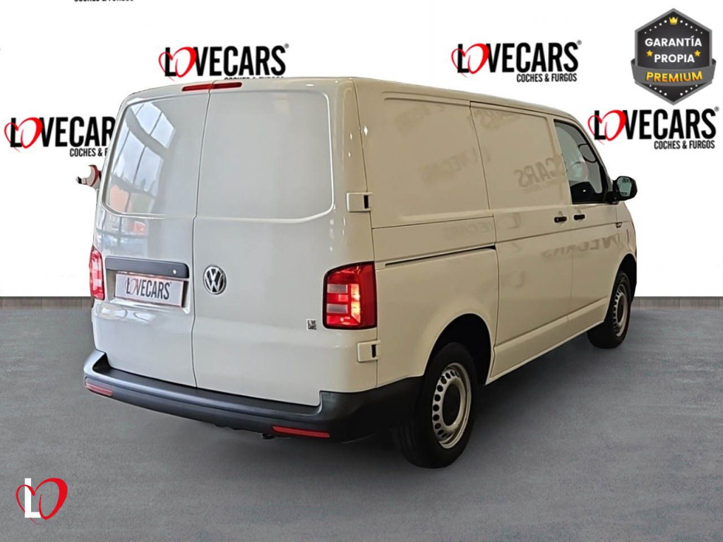 VOLKSWAGEN TRANSPORTER 2.0 TDI BMT FURGÓN CERRADO 150 de segunda mano