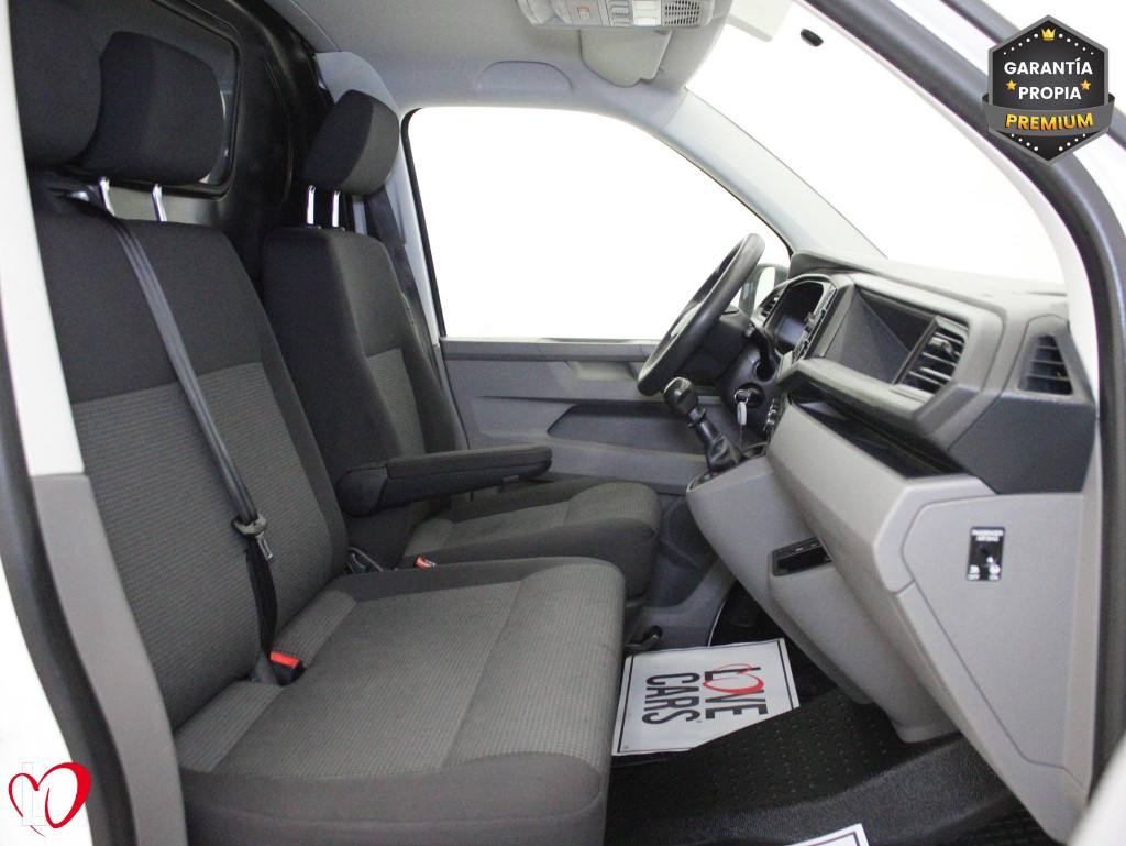 VOLKSWAGEN TRANSPORTER 2.0 TDI BMT FURGÓN CERRADO 150 de segunda mano