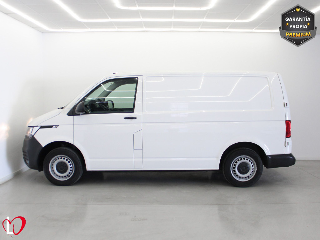 VOLKSWAGEN TRANSPORTER 2.0 TDI BMT FURGÓN TALLER 110 de segunda mano