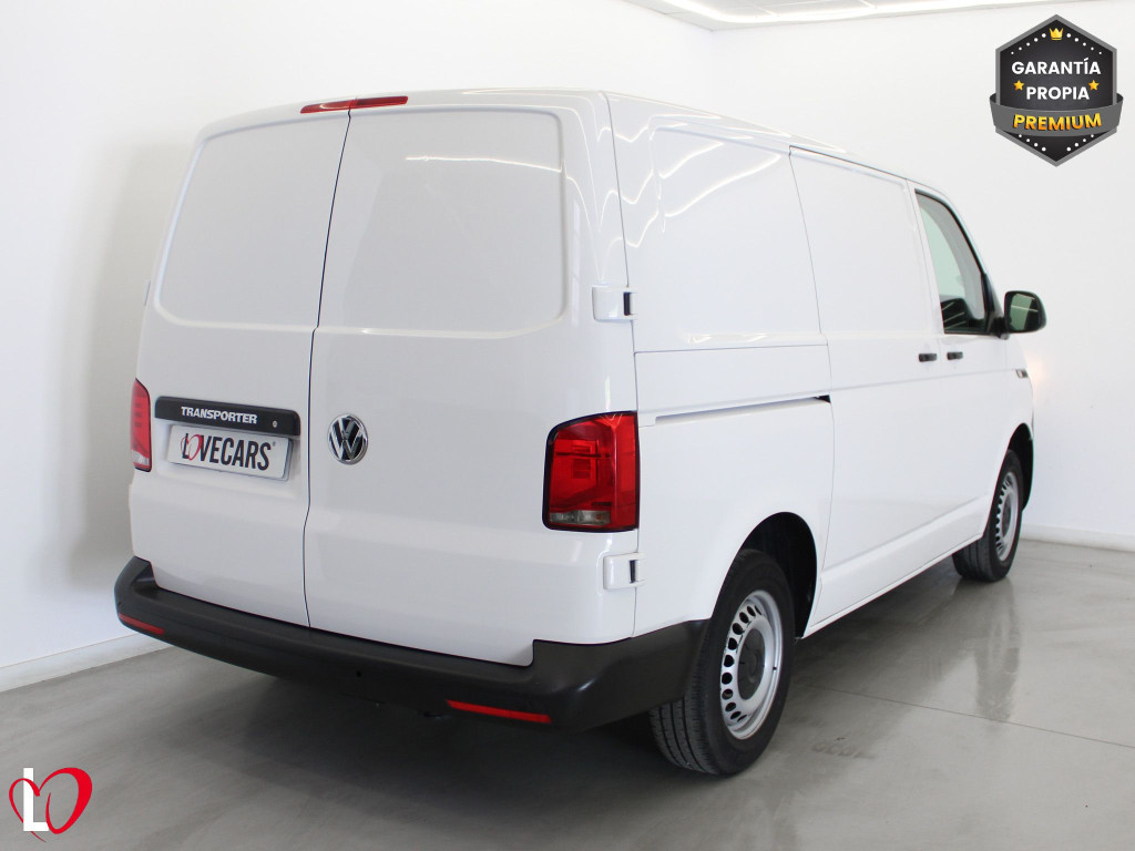 VOLKSWAGEN TRANSPORTER 2.0 TDI BMT FURGÓN TALLER 110 de segunda mano