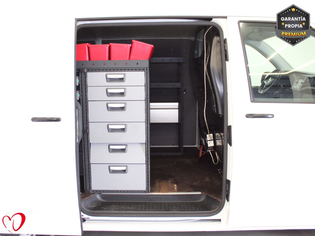 VOLKSWAGEN TRANSPORTER 2.0 TDI BMT FURGÓN TALLER 110 de segunda mano