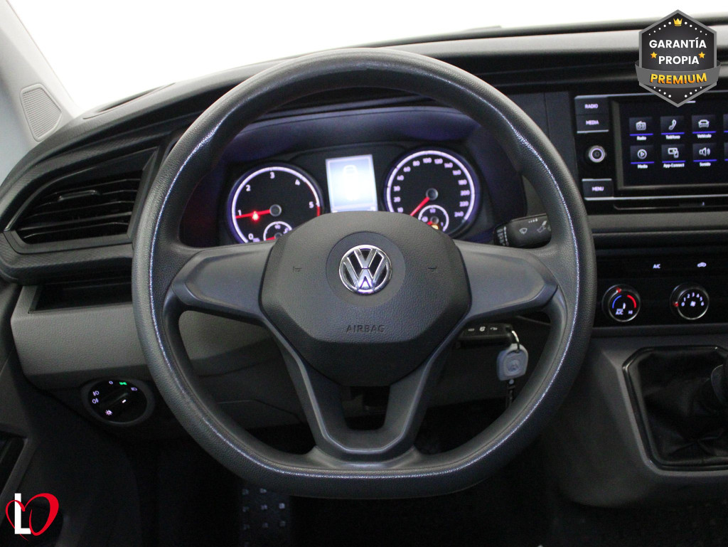 VOLKSWAGEN TRANSPORTER 2.0 TDI BMT L2 H2 FURGÓN ISOTERMO 110 de segunda mano