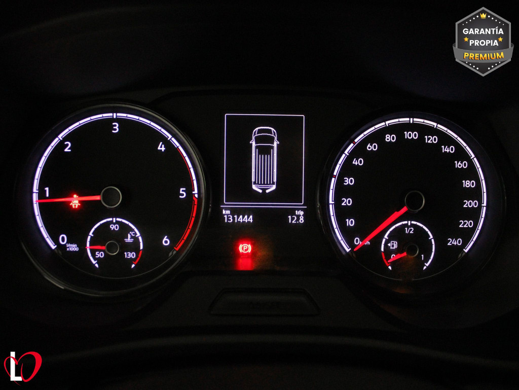 VOLKSWAGEN TRANSPORTER 2.0 TDI BMT L2 H2 FURGÓN ISOTERMO 110 de segunda mano