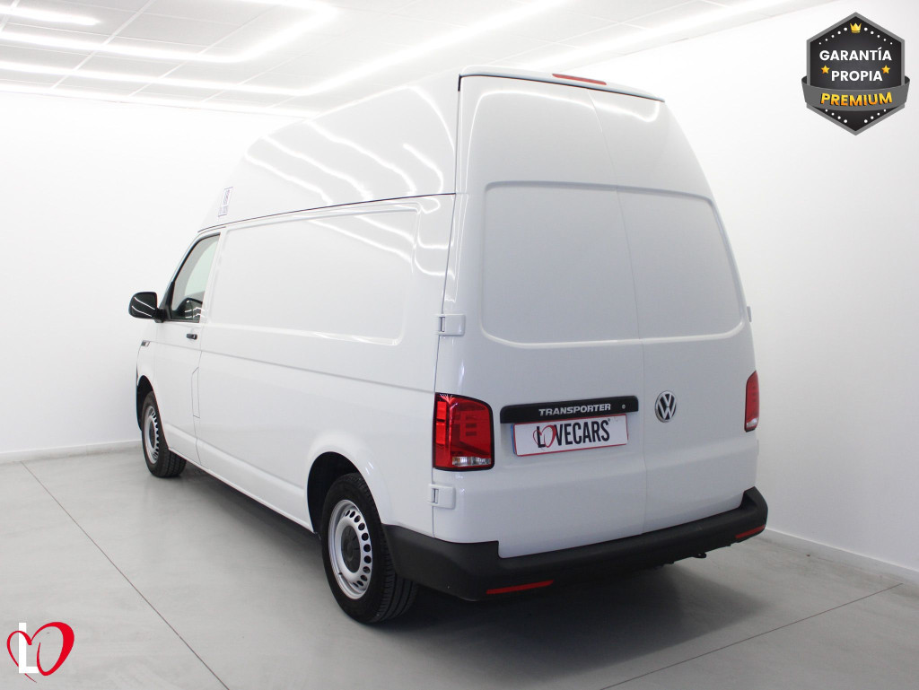 VOLKSWAGEN TRANSPORTER 2.0 TDI BMT L2 H2 FURGÓN ISOTERMO 110 de segunda mano