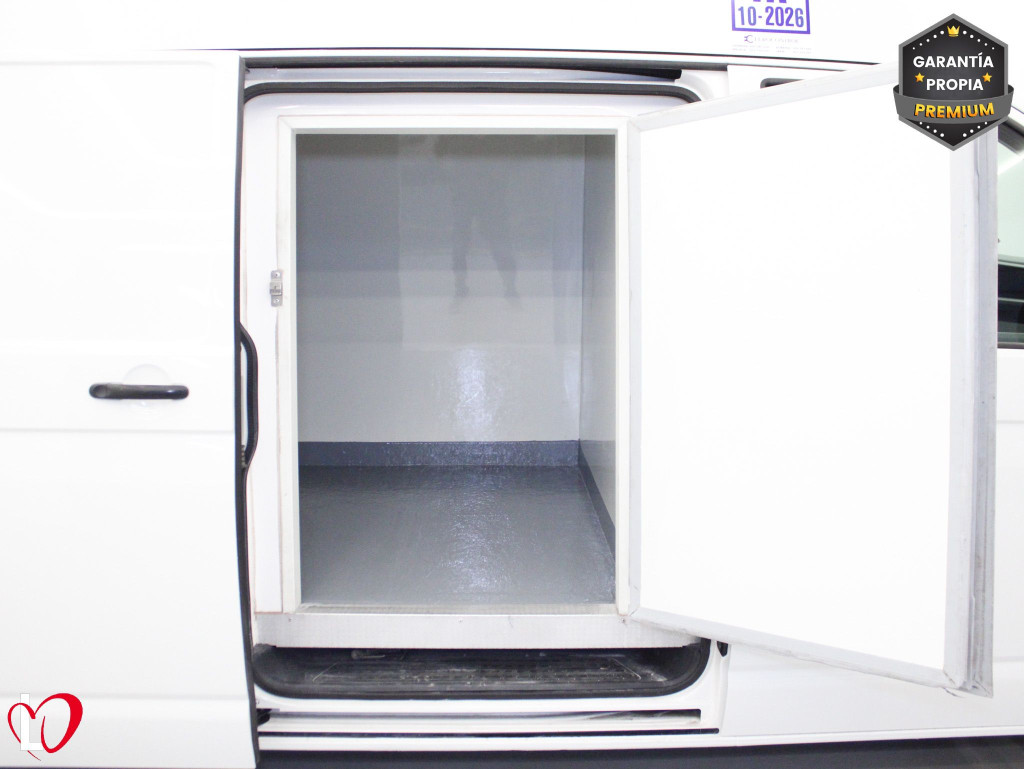 VOLKSWAGEN TRANSPORTER 2.0 TDI BMT L2 H2 FURGÓN ISOTERMO 110 de segunda mano