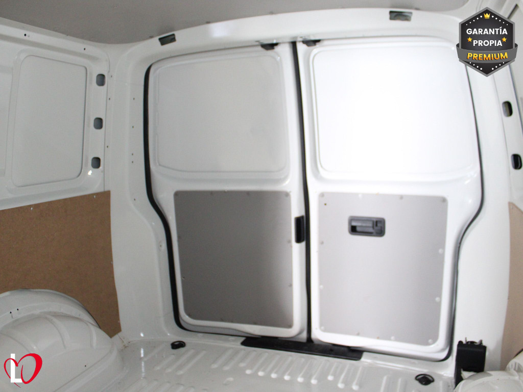 VOLKSWAGEN TRANSPORTER 2.0 TDI FURGÓN CERRADO 102 de segunda mano