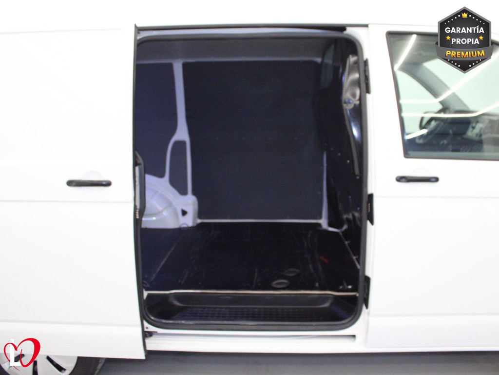 VOLKSWAGEN TRANSPORTER 2.0 TDI FURGÓN CERRADO 110 de segunda mano