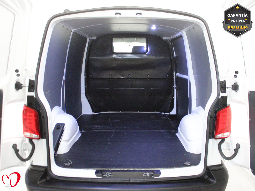 VOLKSWAGEN TRANSPORTER 2.0 TDI FURGÓN CERRADO 110 de segunda mano