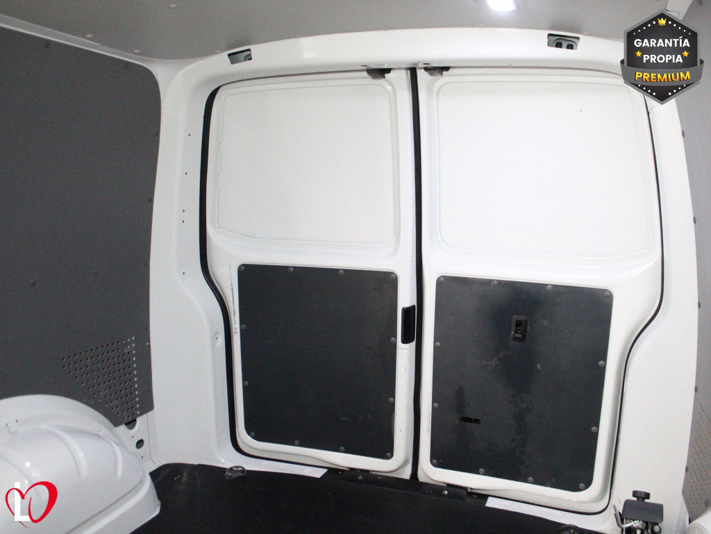 VOLKSWAGEN TRANSPORTER 2.0 TDI FURGÓN CERRADO 110 de segunda mano